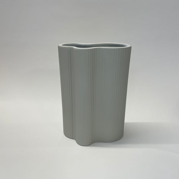 Alisa Vase | Light Grey | Medium