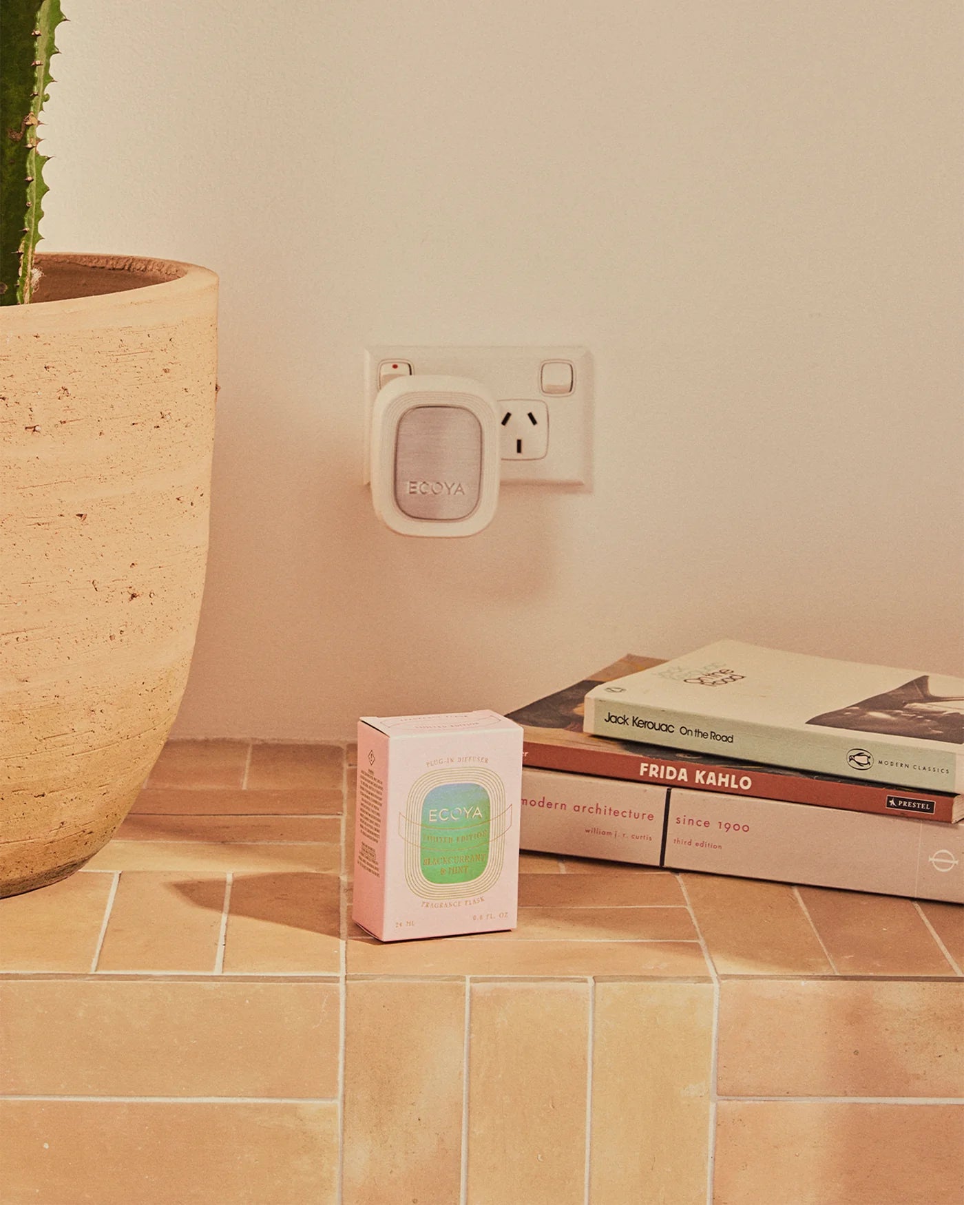 Ecoya Plug-In Diffuser Fragrance Flask | Blackcurrant & Mint