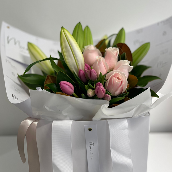 Luxe Fresh Floral Bag | Large