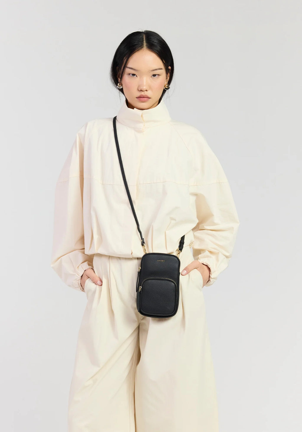 Nikko Pocket Phone Sling | Black Luxe
