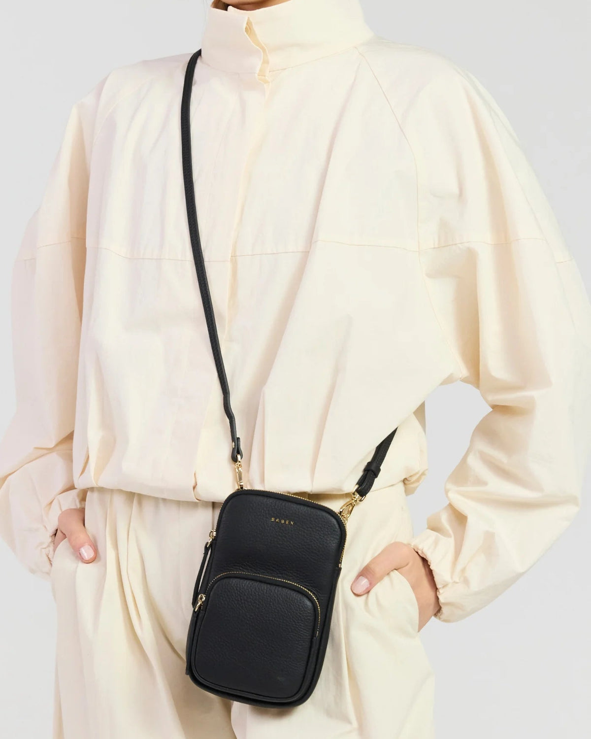 Nikko Pocket Phone Sling | Black Luxe
