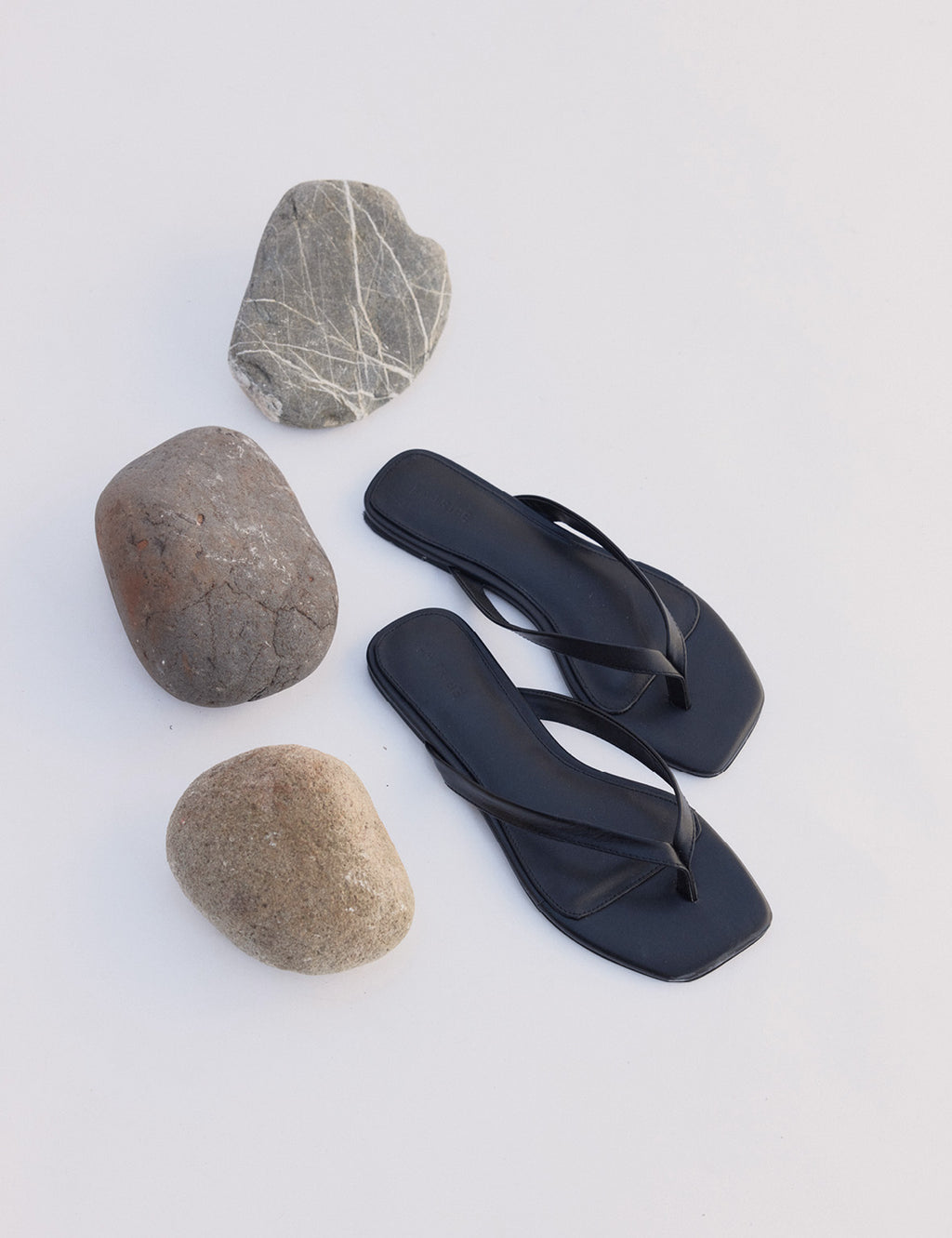 Square Toe Thong | Black
