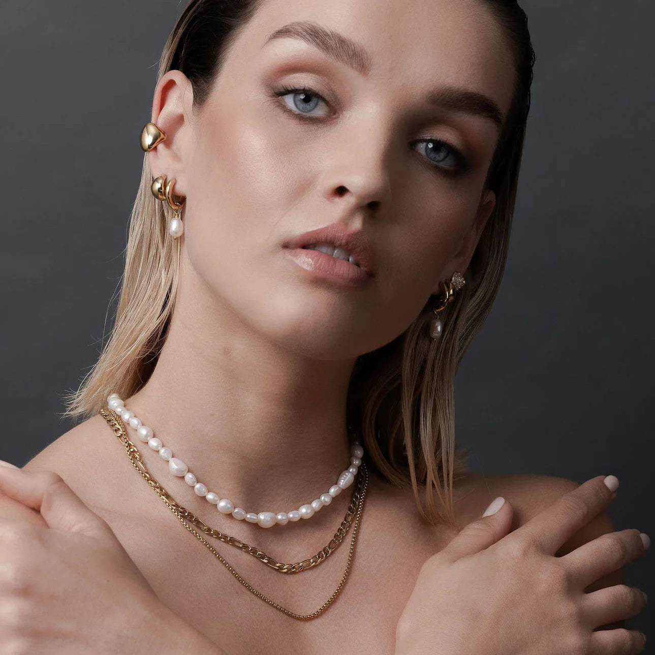 Allure Hoops | Pearl & Gold