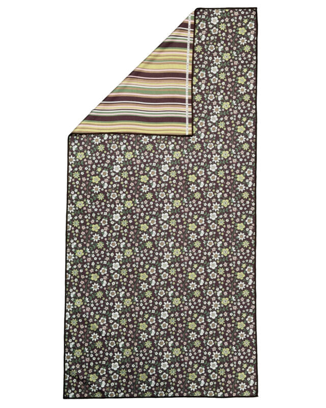 Sandfree Towel | Licorice Stripe