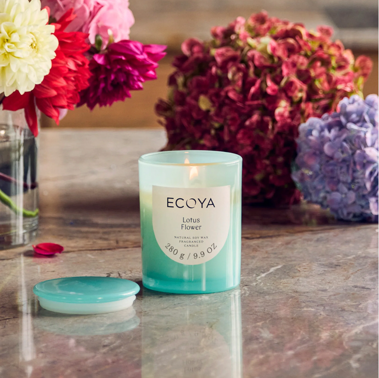Metro Candle | Lotus Flower