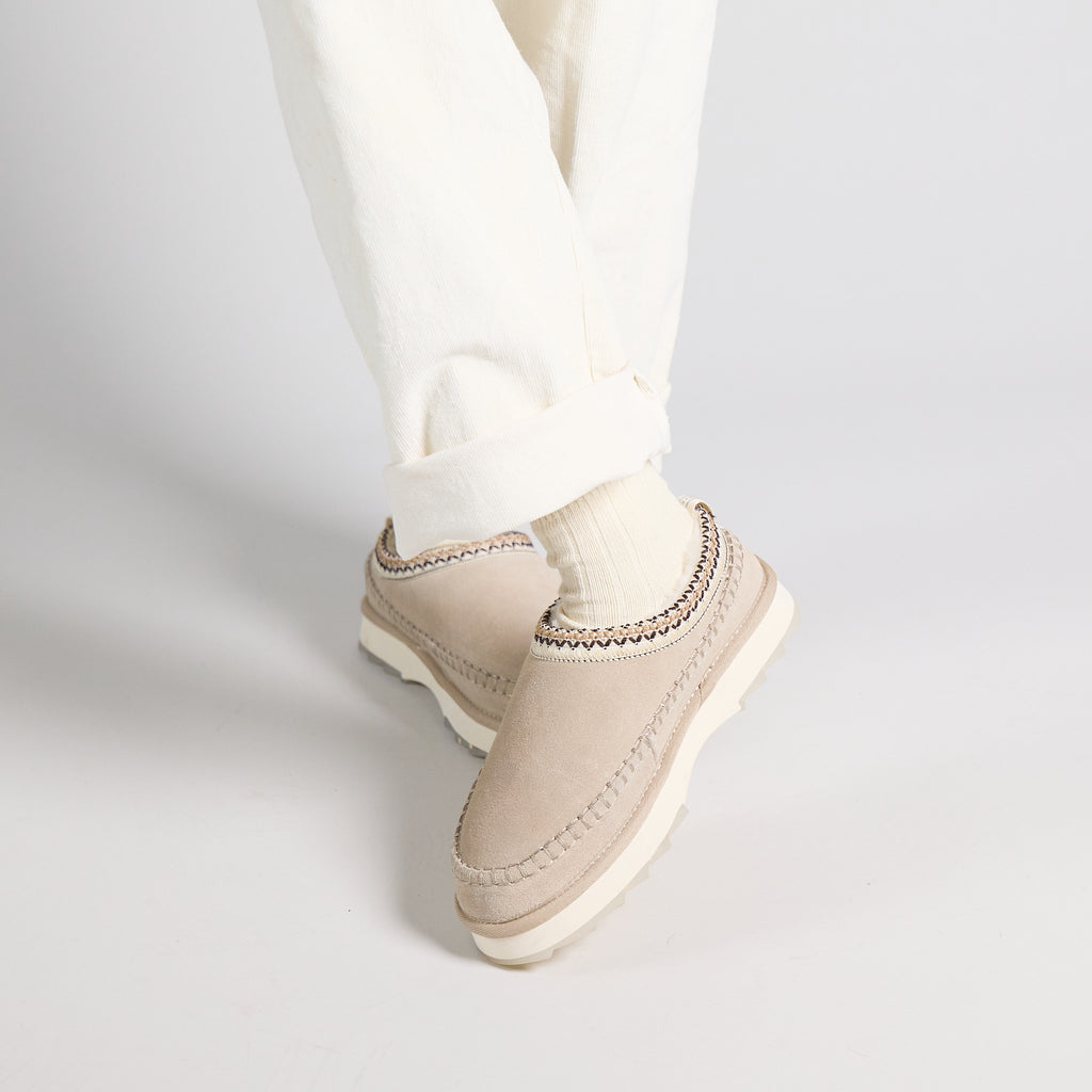 Sharky Adventure Scuff | Sand