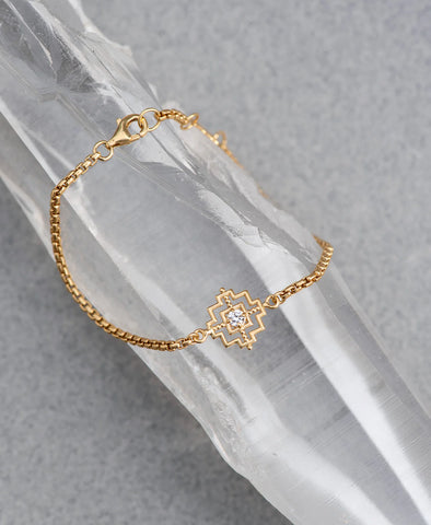 Centred Bracelet | White Zircon | 22k Gold Vermeil