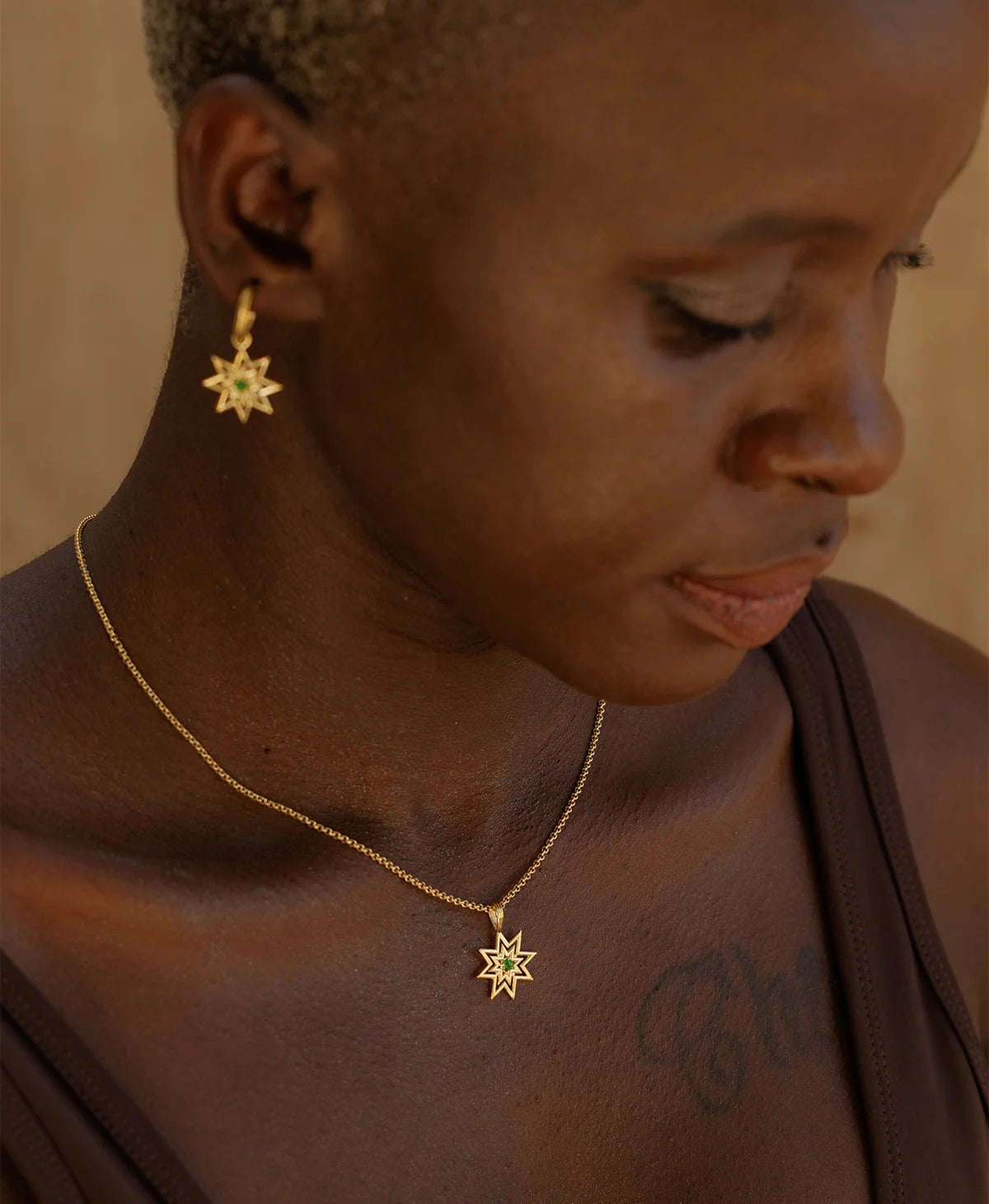 Nora Necklace | 22k Gold Vermeil | Chrome Diopside