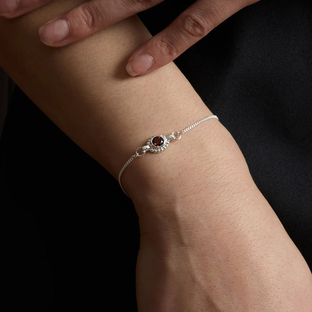 Odette Bracelet | Sterling Silver with Round Garnet