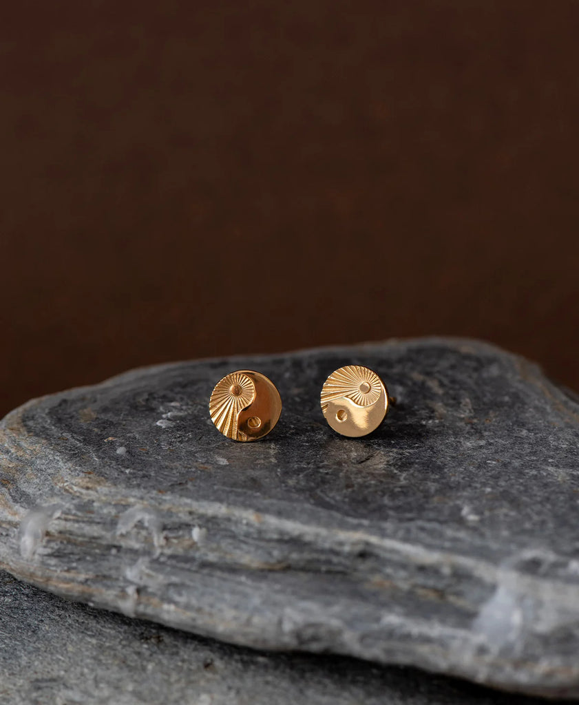 Yin Yang Stud | 22K Gold plate