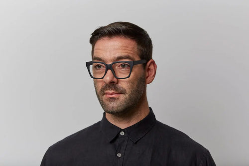 10am | Black | Reading Glasses