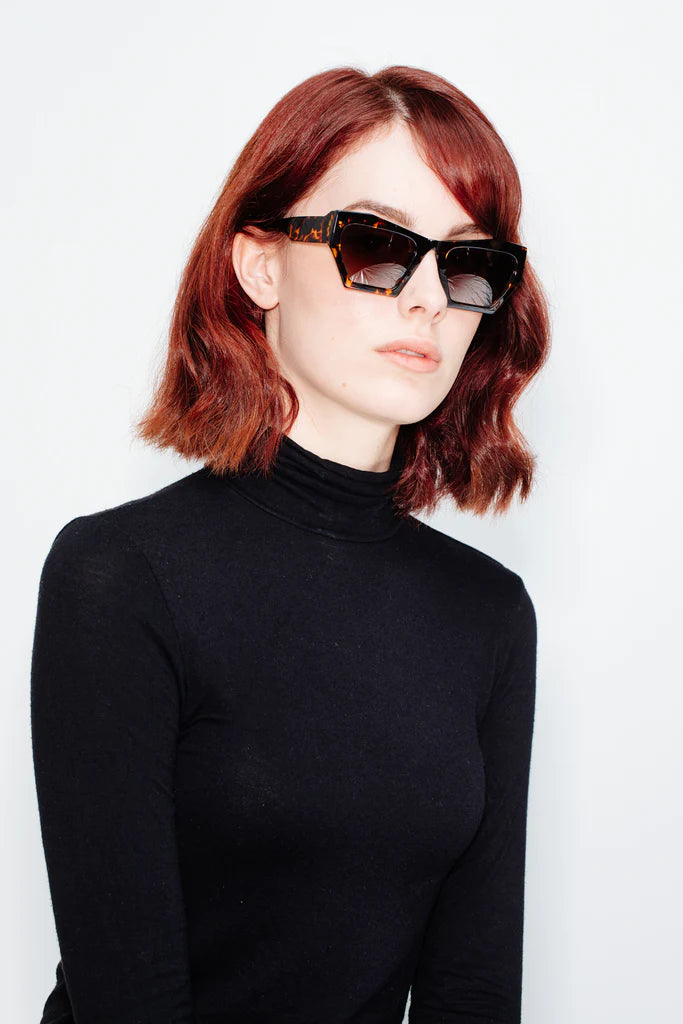Magenta | Brown Tort