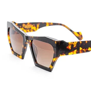 Magenta | Brown Tort