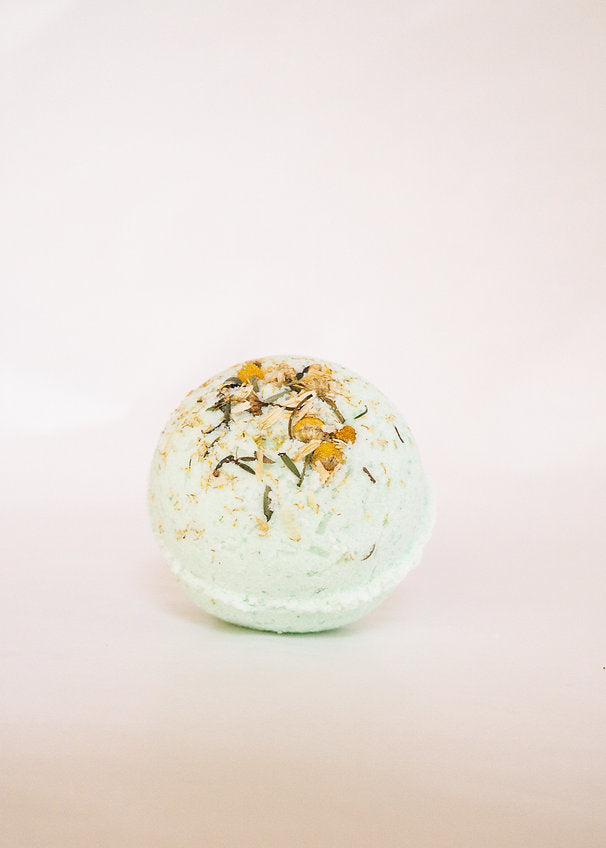 Bath bomb | Mint, Manuka & Chamomile